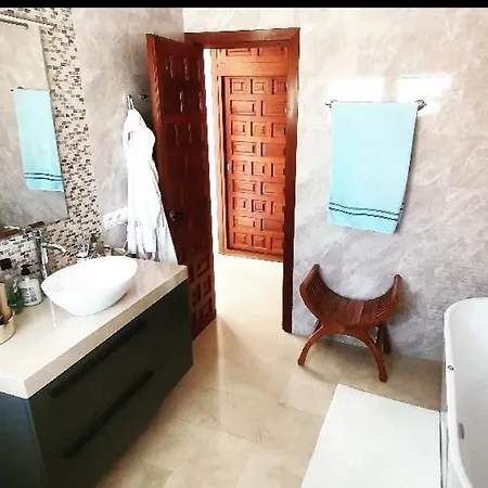 Villa Excellent Recently Renovated In *