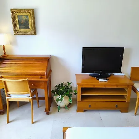 Excellent Recently Renovated In Villa
