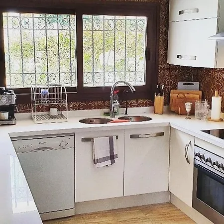 Excellent Recently Renovated In Villa Torremuelle